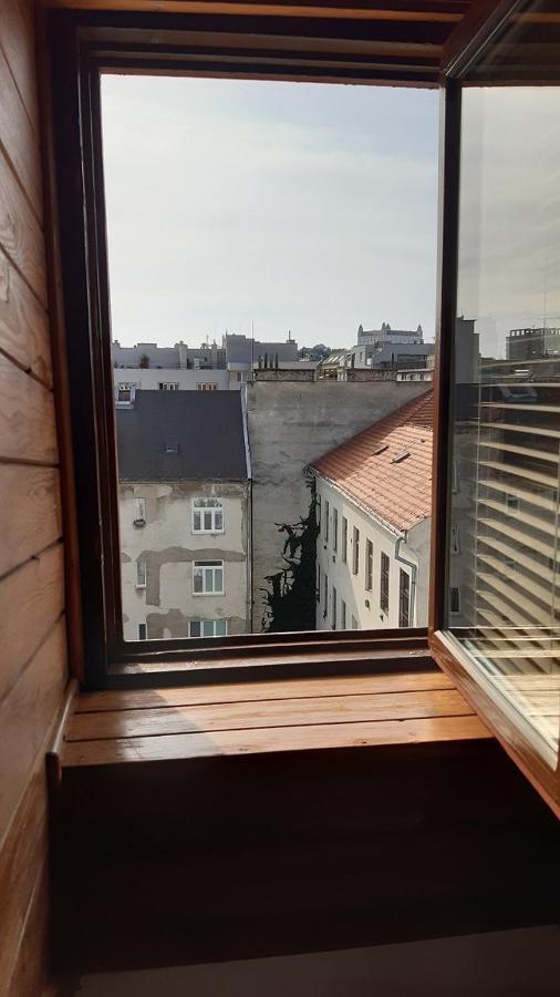 Attic Flat In The Center Leilighet Bratislava Eksteriør bilde